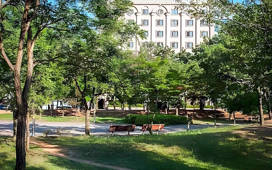 Aura Tourist Hotel