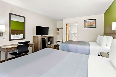 Double Room with Two Double Beds - Accessible/Non-Smoking