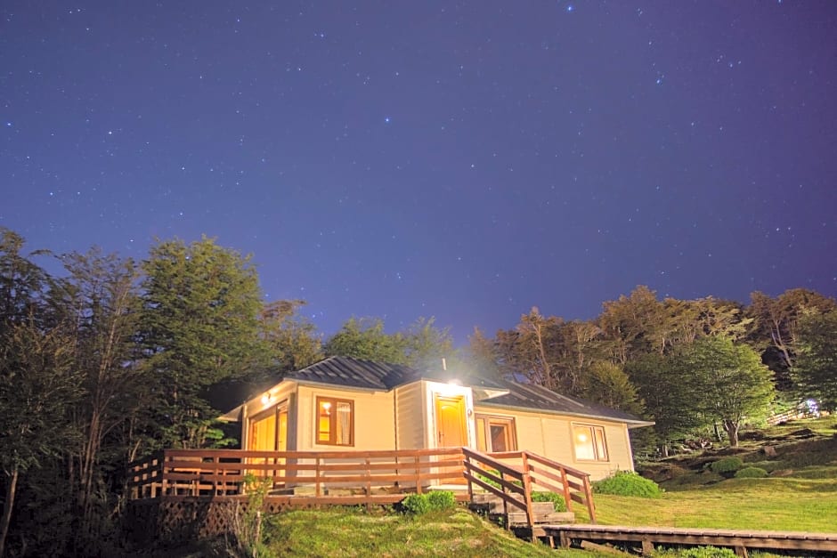 CabaÃ±as Del Martial