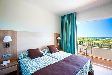 Superior Family Room