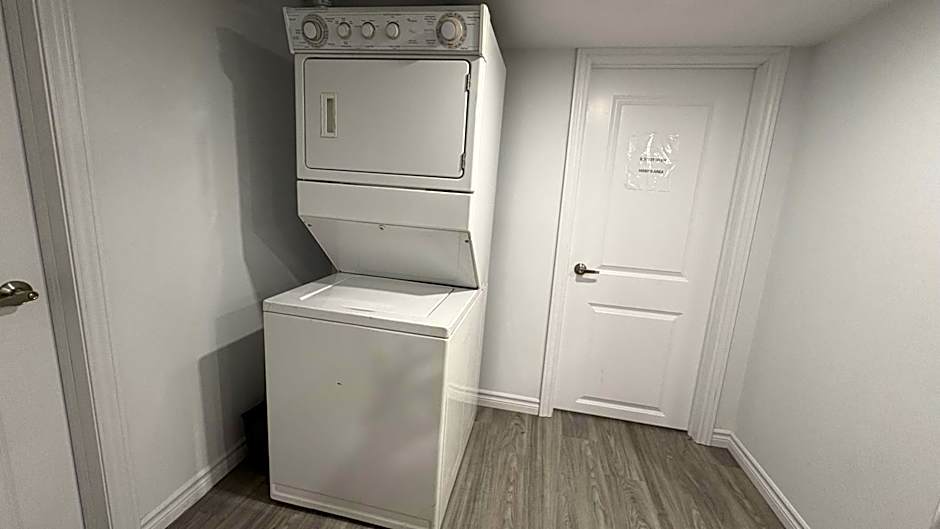 Cozy place, 15 min to Niagara Falls & USA border.