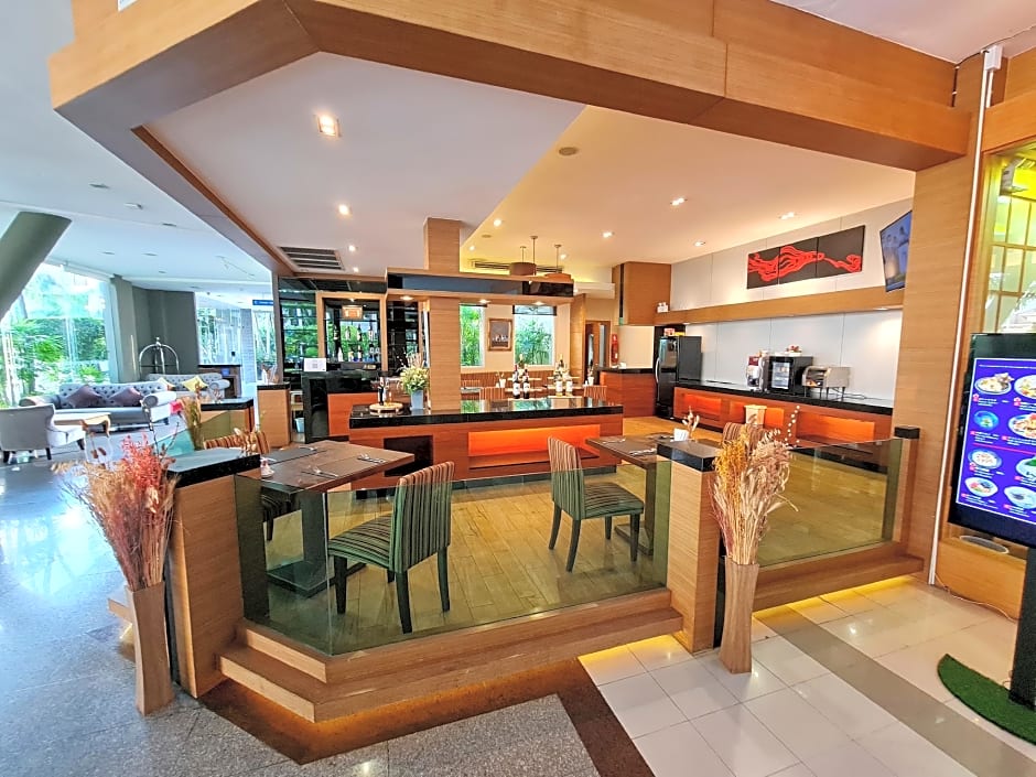 Grand Garden Hotel & Residence