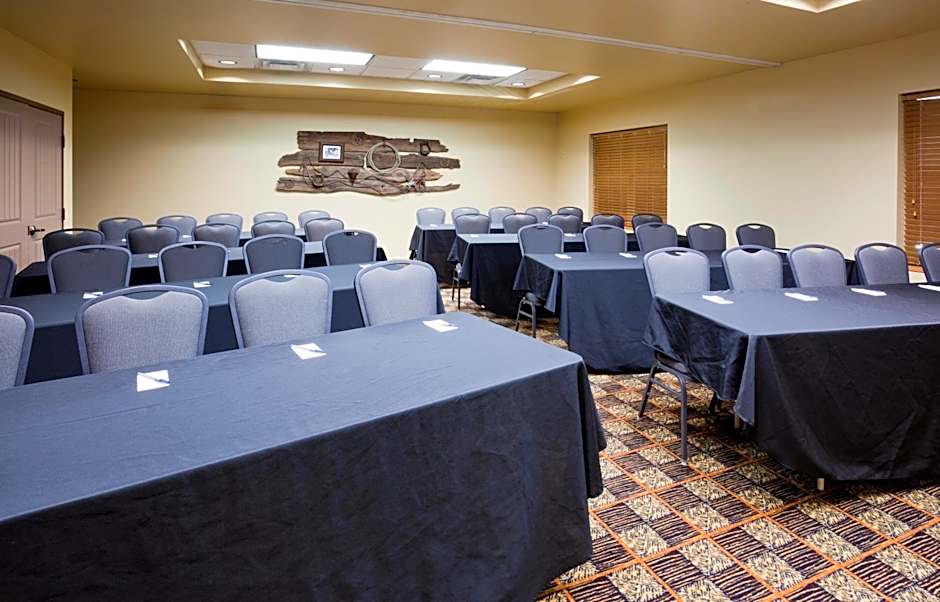 AmericInn by Wyndham Fargo South