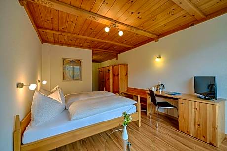 Superior Twin Room with Balcony