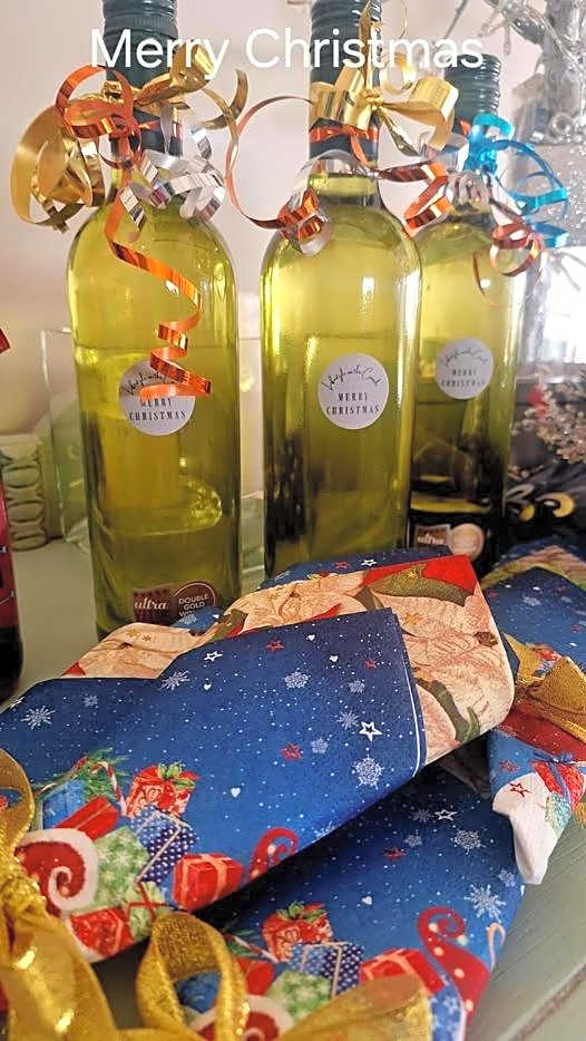 Jeffreys Bay - Life on the Canals