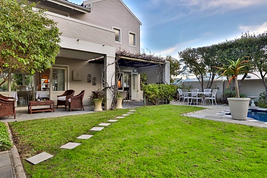 Hermanus Lodge on the Green - Solar Power