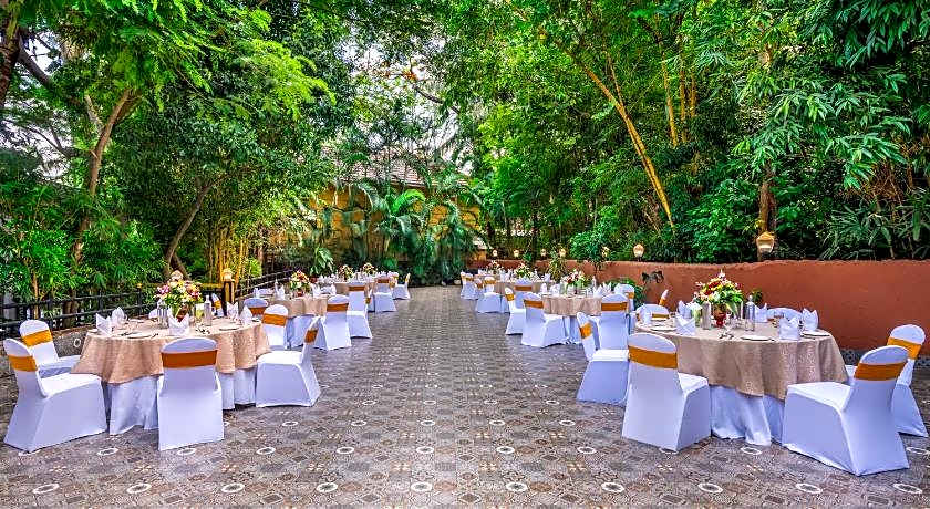 Mayfair Lagoon Hotel