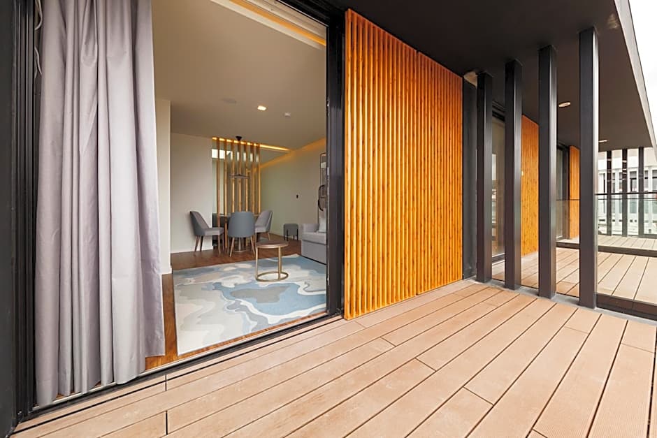 The Shipyard - Angra