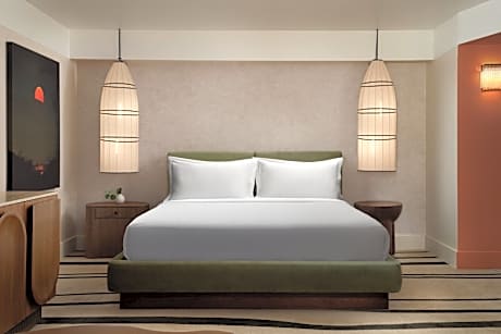 Guest room, 1 King, Partial ocean view