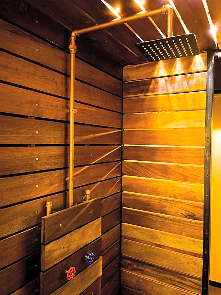 Cadillac Hotel Boutique