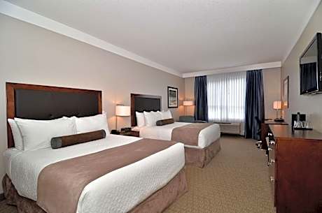 Queen Room with Two Queen Beds - Pet Friendly/Non-Smoking