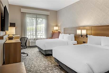 Queen Room with Two Queen Beds - Non-Smoking