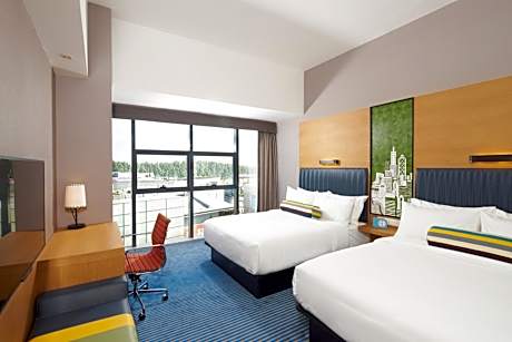 2 Double Beds, City View, Guest Room