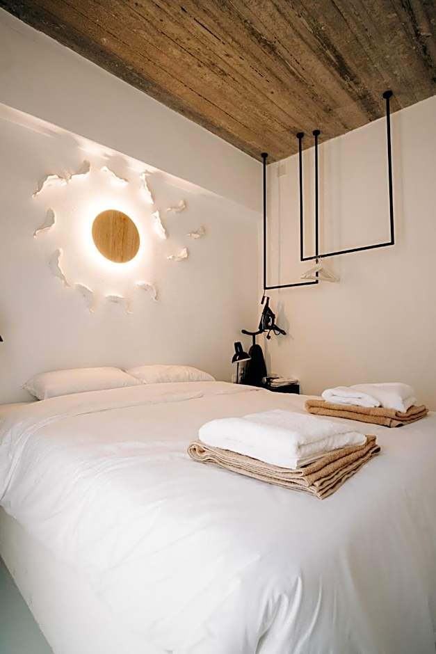 Mesanto Luxury Suites