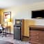 Comfort Inn & Suites Madisonville