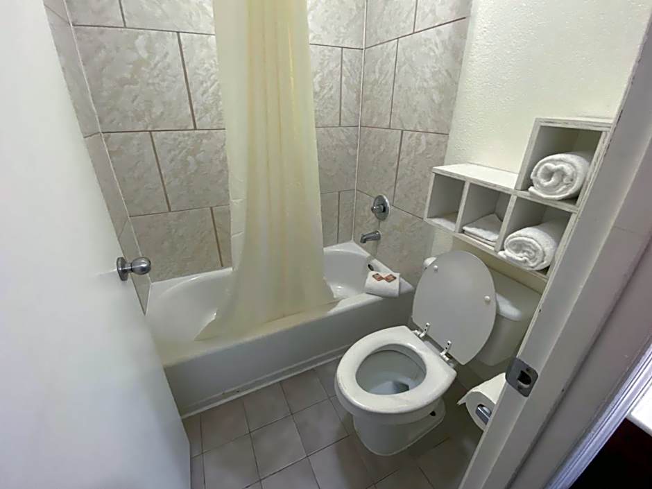 Royal Inn Richmond Hill- Savannah I-95