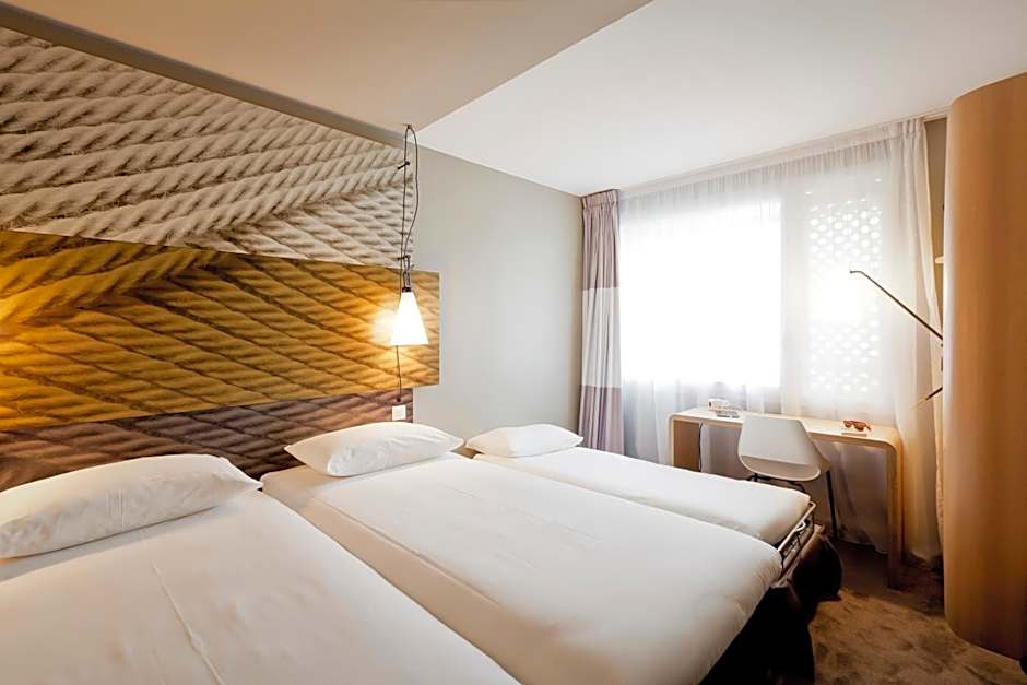 ibis Lyon Carre De Soie