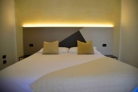 Economy Double or Twin Room