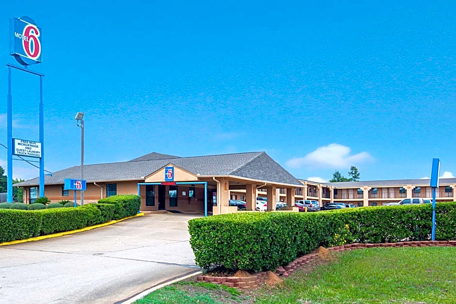 Motel 6-Marshall, TX