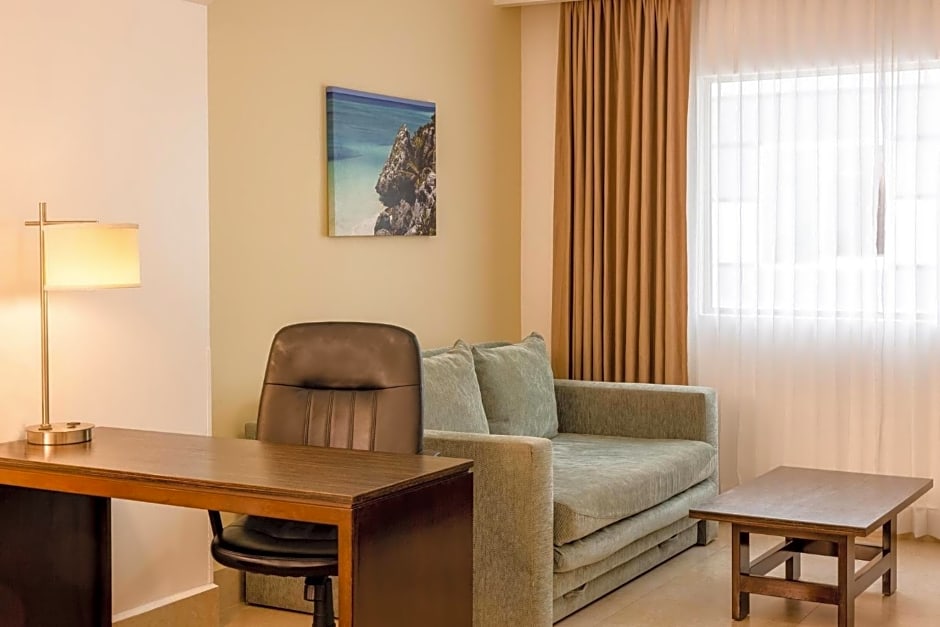 Wyndham Garden Cancun Downtown