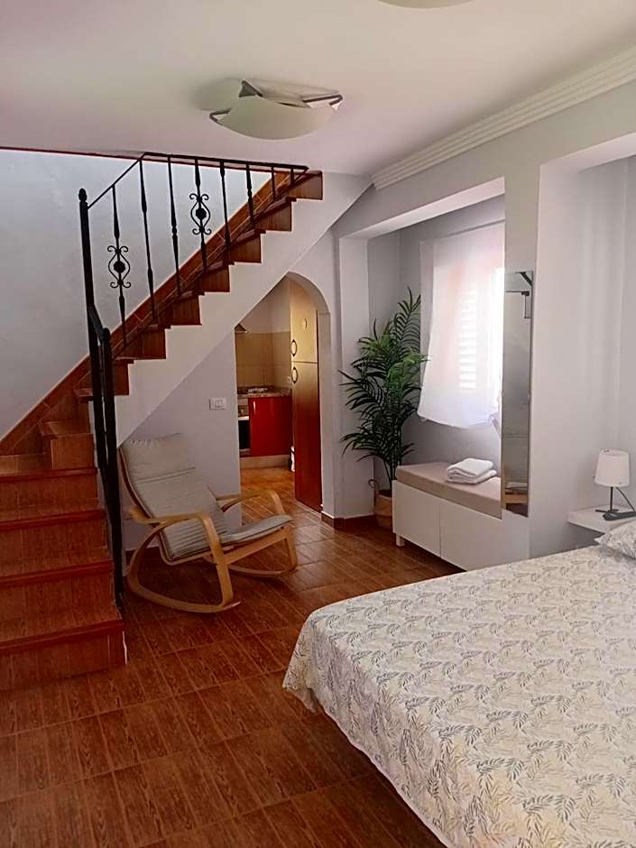 B&B and Apartments El Charco Azul