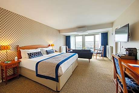 Superior Balcony Room