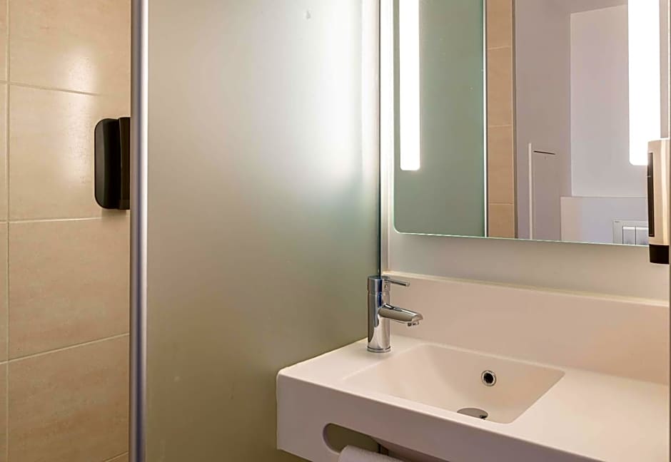 B&B HOTEL Lyon Eurexpo Chassieu