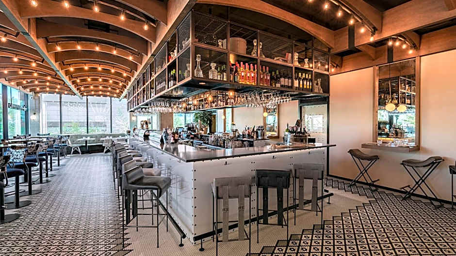 Aravaca Village Hotel