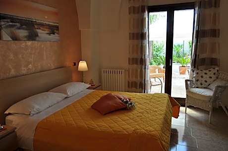 Deluxe - Garden View