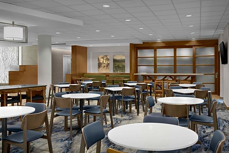 Fairfield Inn & Suites by Marriott Fayetteville North