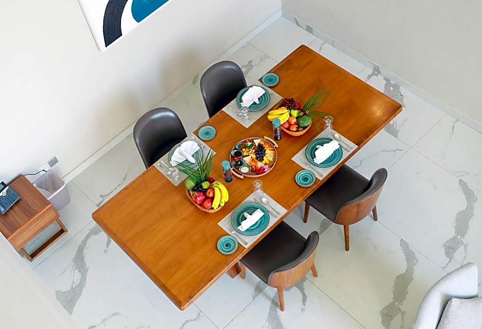 SeaLoft Villas