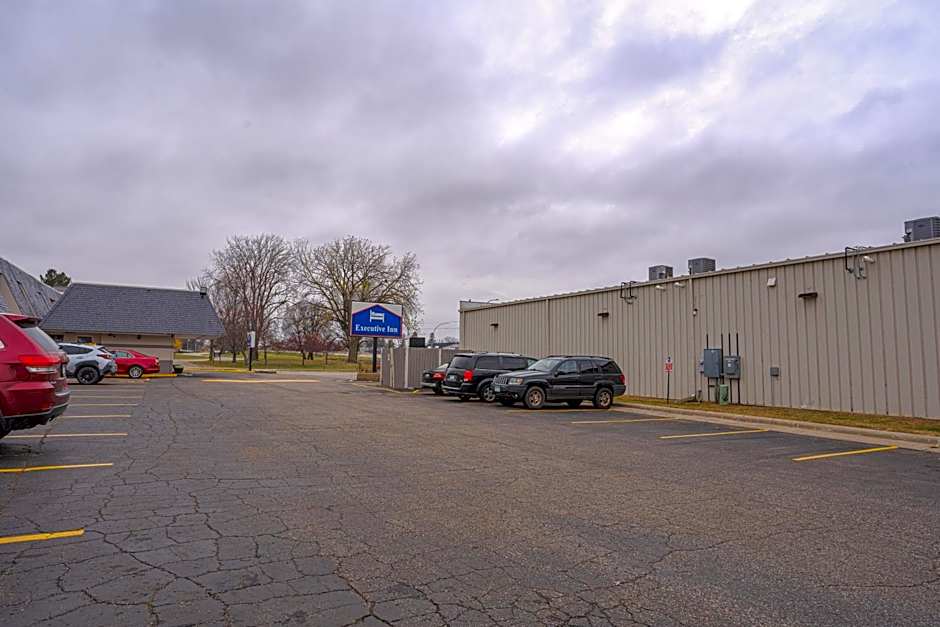 Executive Inn Owatonna Hwy 35