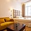 Les Suites Faidherbe