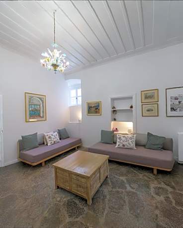 LIVIN Hydra Garden Suite