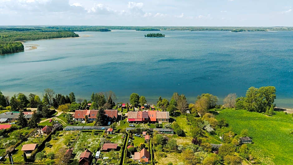 Apartamenty Fuleda nad jeziorem Dobskim Mazury Holiday