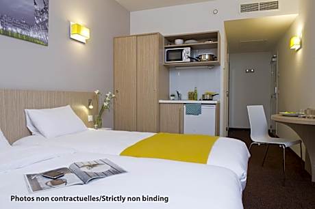 Superior studio for 2 people Twin bed