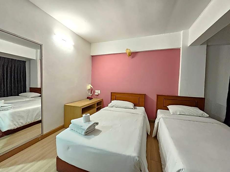 Crown Bts Nana Hotel