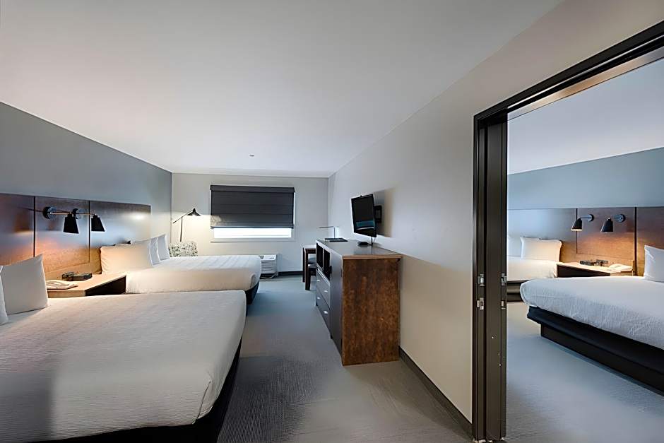 Photo 1 sur 8 de Executive 2 Queen Beds