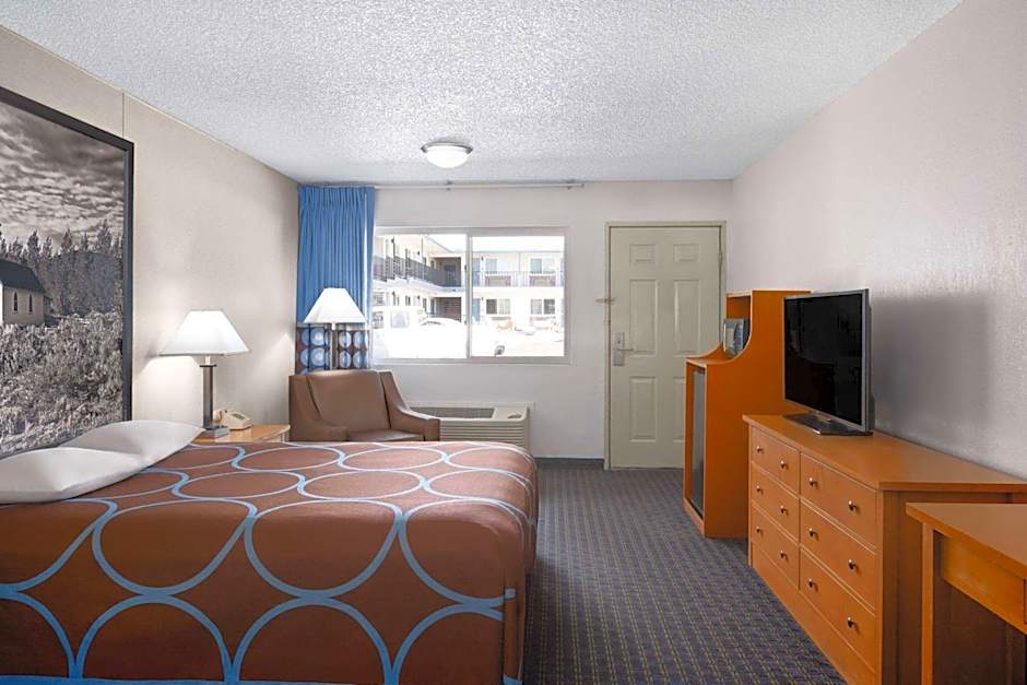 Super 8 by Wyndham Susanville