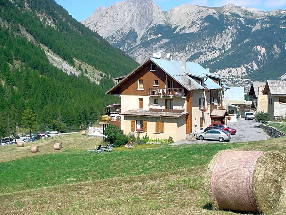 Logis Hôtel Spa la Cascade