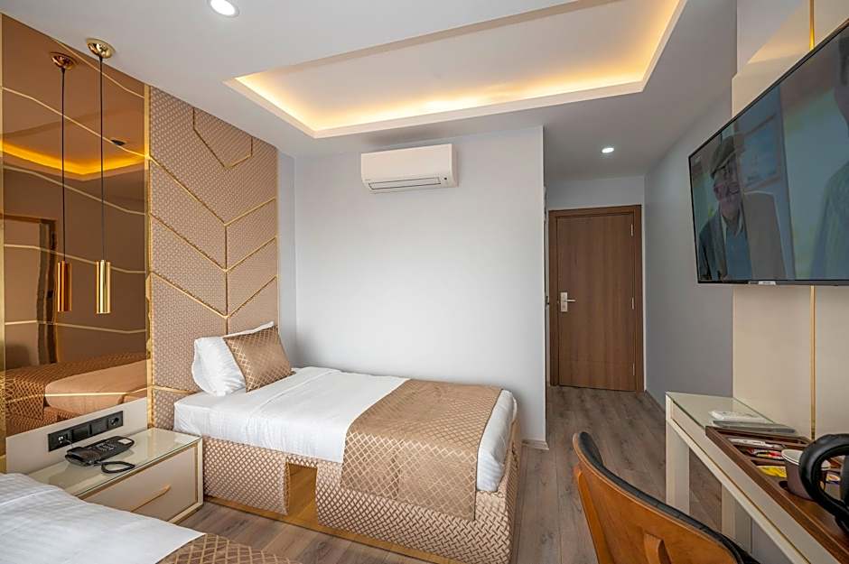 Luxury Airport Hotel By Zazzoni-İstanbul Airport