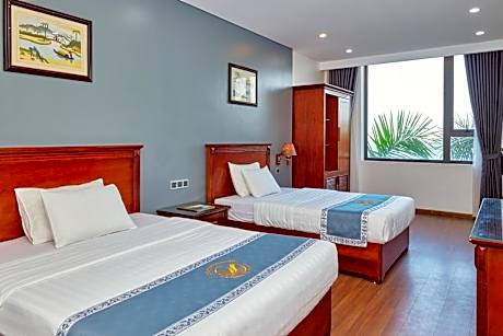 Triple Room with Sea View