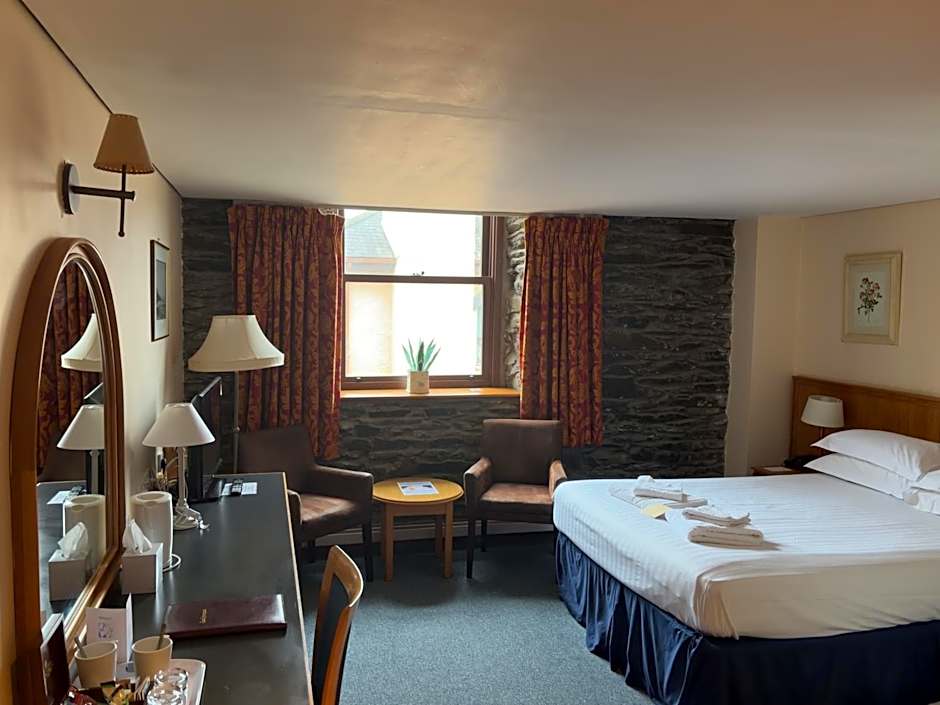 Whitewater Hotel & Spa