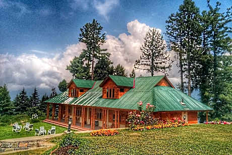 Arcadian Sprucewoods Luxury Resort