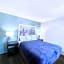Bluebird Day Inn & Suites