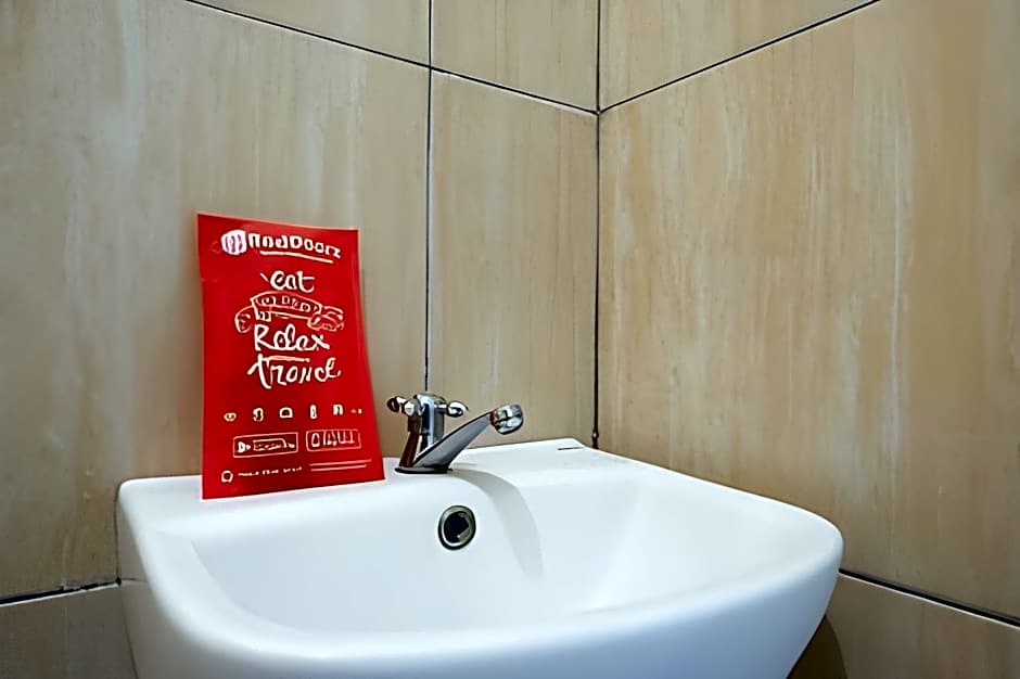 RedDoorz near RSUD Kudus