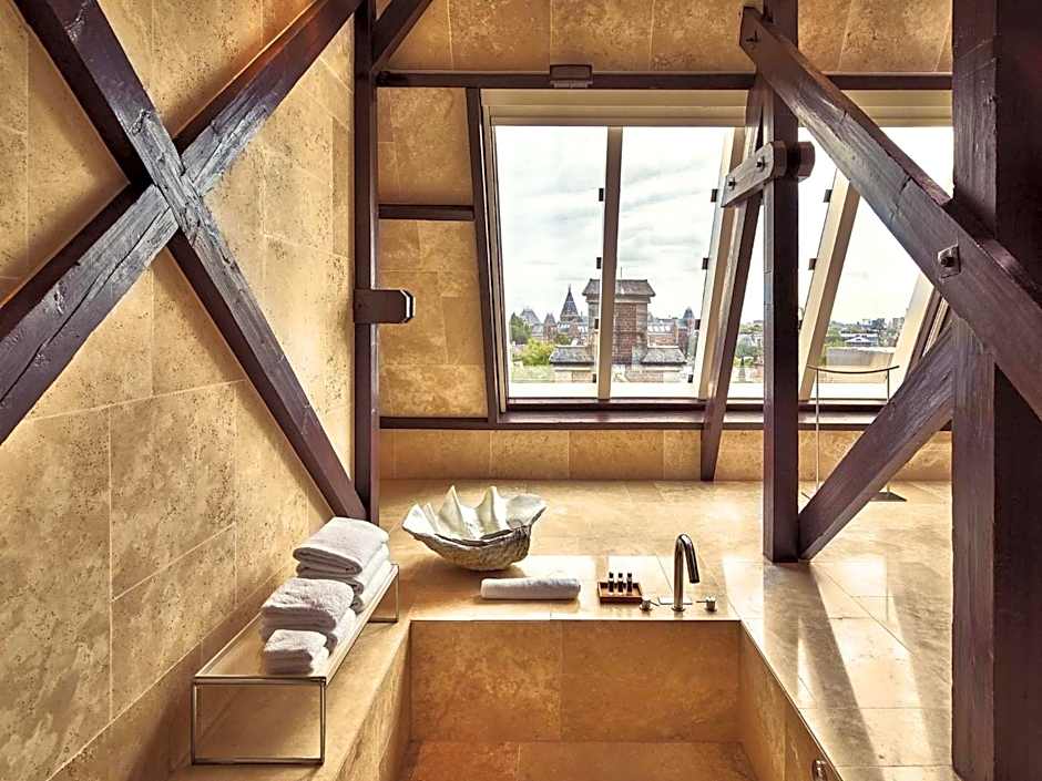 Conservatorium Hotel