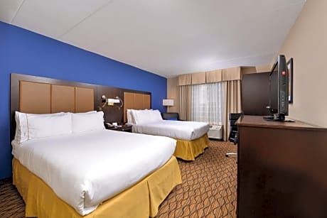 Standard Double Room with Two Double Beds