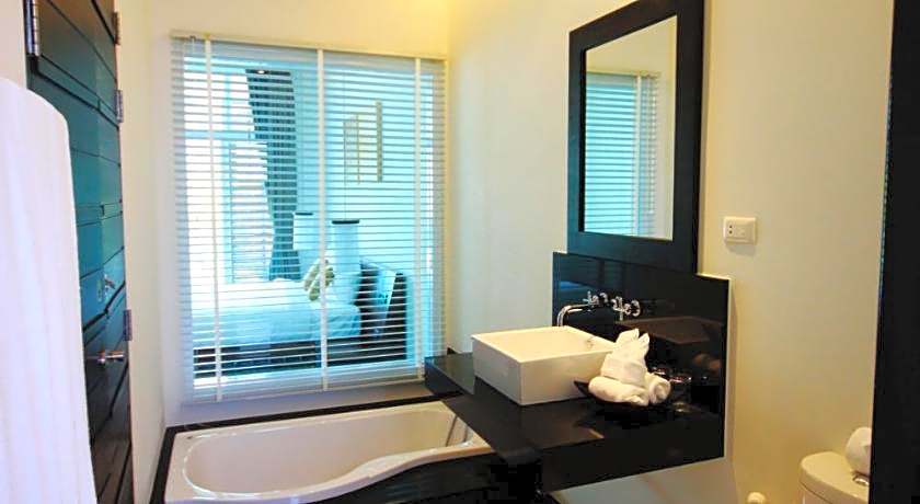 Two Villas Holiday Phuket: Oxygen Bang Tao Beach