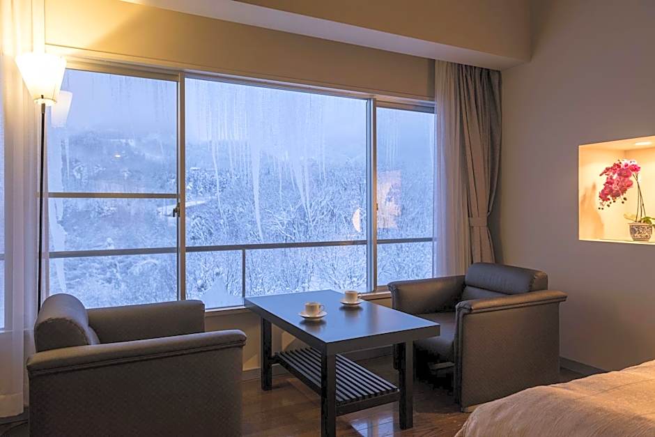 Takamiya Hotel Lucent
